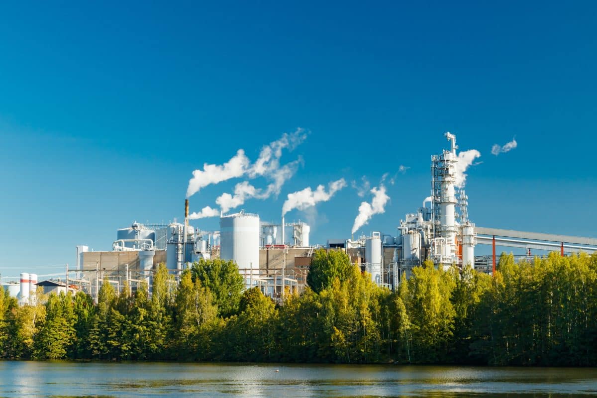 Reinvent oil refineries for a net-zero future